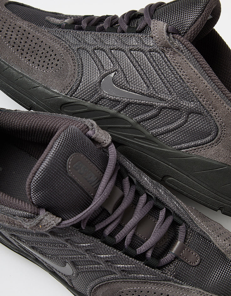 Nike SB Vertebrae Skate Shoes - Thunder Grey/Thunder Grey-Off Noir