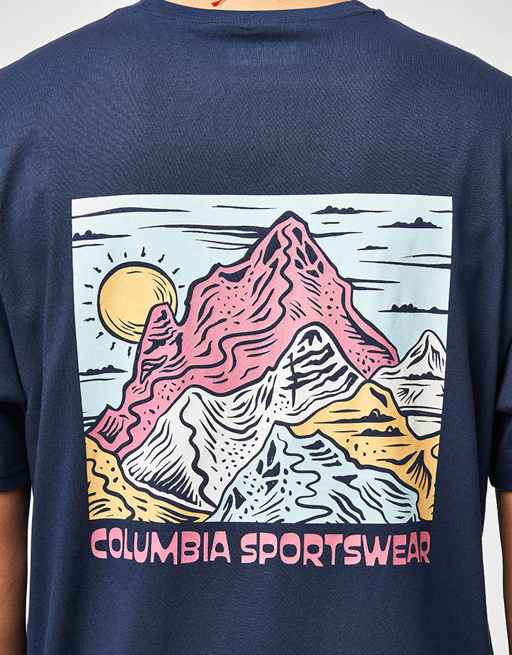 Columbia CSC™ Outdoor Back Graphic T-Shirt - Collegiate Navy/Sunscape