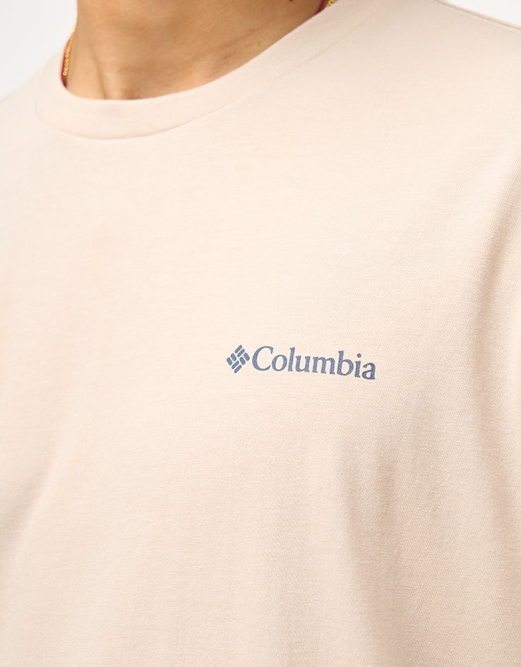 Columbia CSC™ Outdoor Back Graphic T-Shirt - Dark Stone/Sunscape