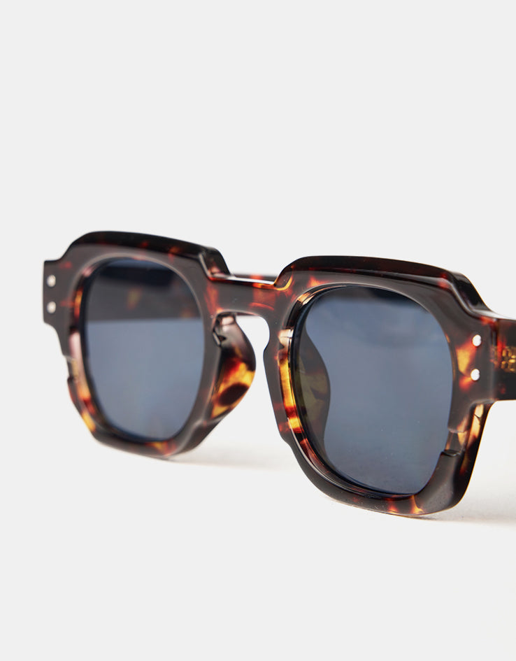 Route One Elio Sunglasses - Tortoise/Blue Lens