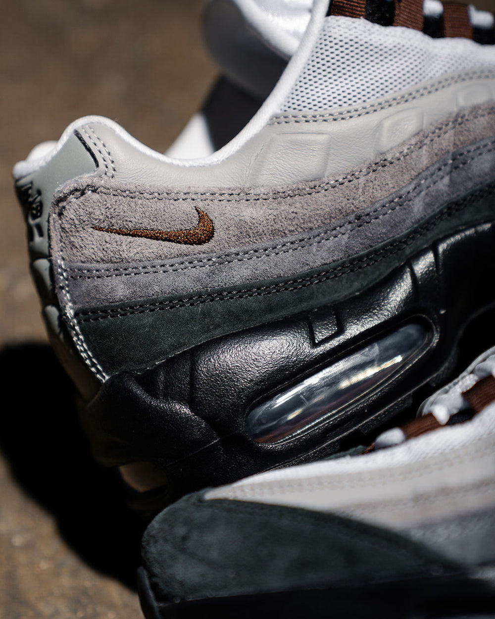 Nike SB Air Max 95 Skate Shoes - Black/Cacao Wow-Anthracite-Lt Graphite