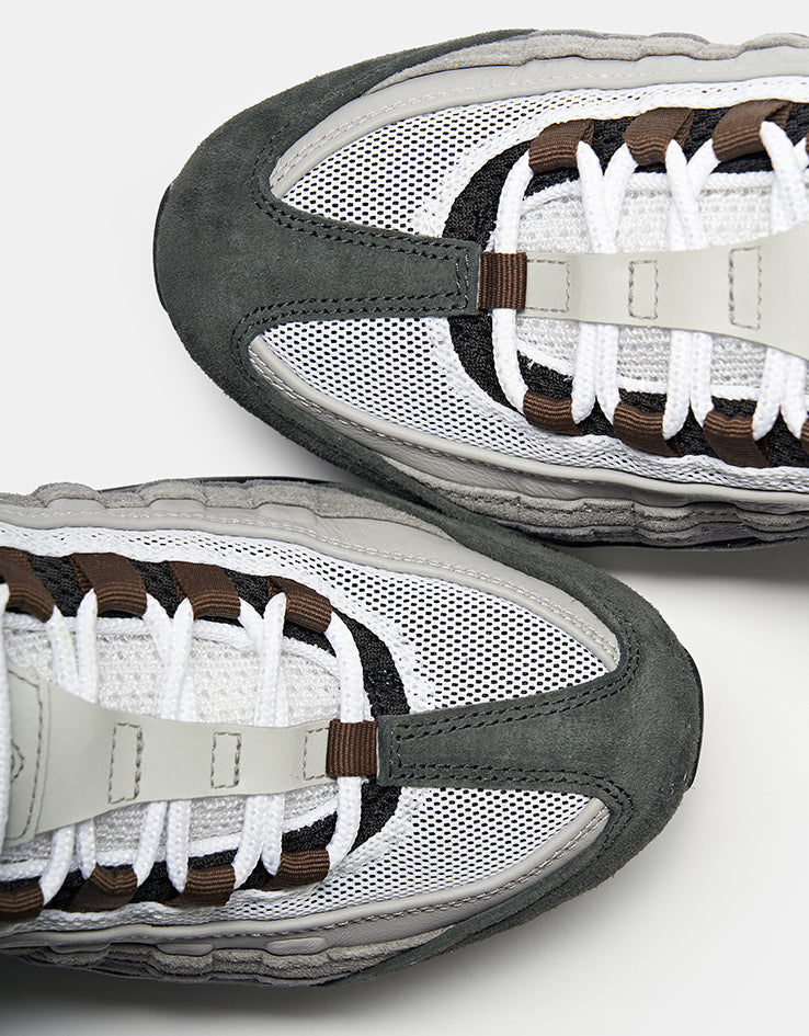 Nike SB Air Max 95 Skate Shoes - Black/Cacao Wow-Anthracite-Lt Graphite