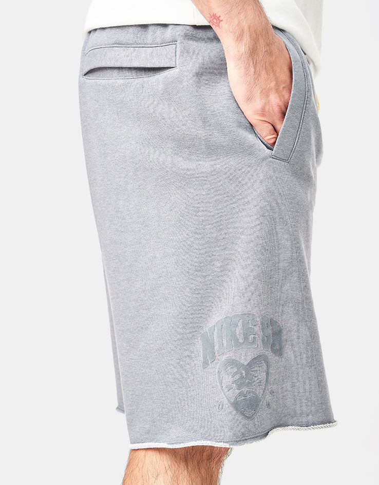 Nike SB GFX Fleece Shorts - Cool Grey/Heather/White