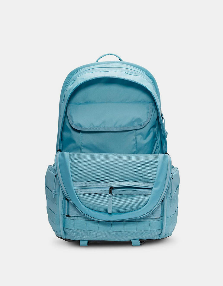 Nike Sportswear RPM Skatepack - Ocean Cube/Ghost Aqua/Ocean Cube Route One Nike Sportswear RPM Skatepack - Ocean Cube/Ghost Aqua/Ocean Cube Route One