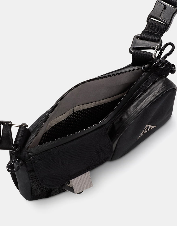 Nike ACG Daymax Cross Body Bag - Black/College Grey/College Grey