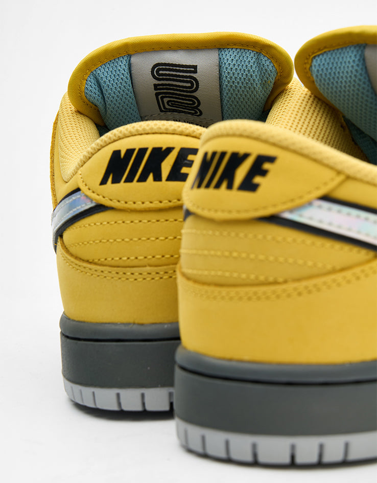 Nike SB Dunk Low Pro Skate Shoes - Lightning/Wolf Grey-Denim Turq