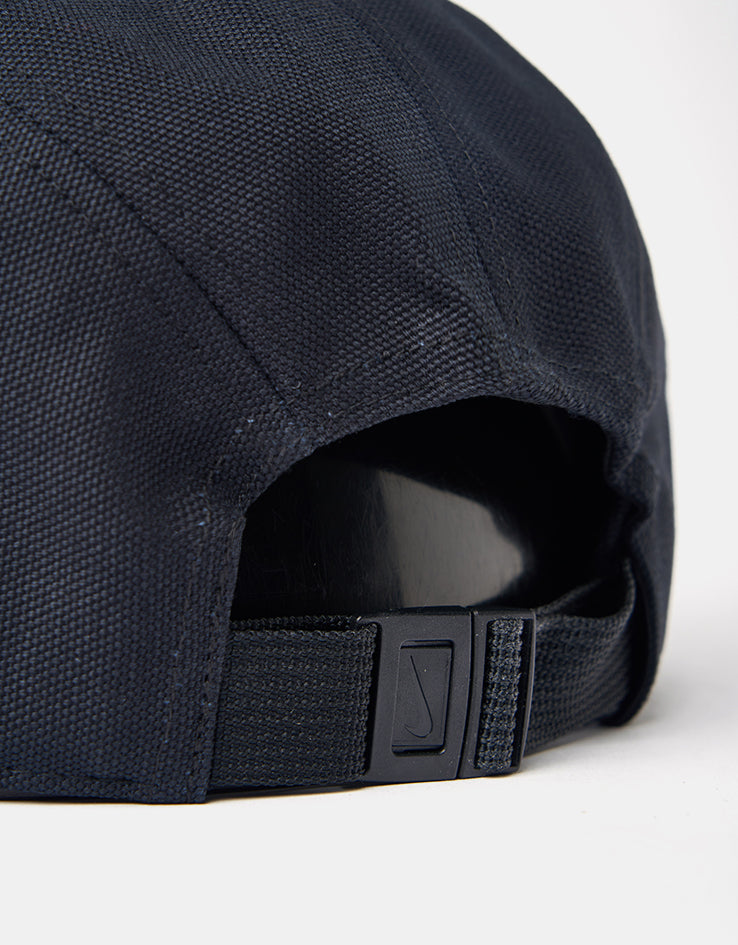 Nike SB Fly 5 Panel Cap - Black/Black/Dark Smoke Grey