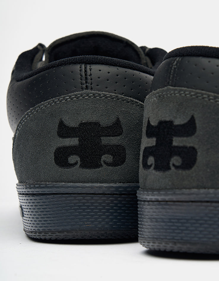 IPATH Cats Mid Skate Shoes - Charcoal Suede & Perf Leather
