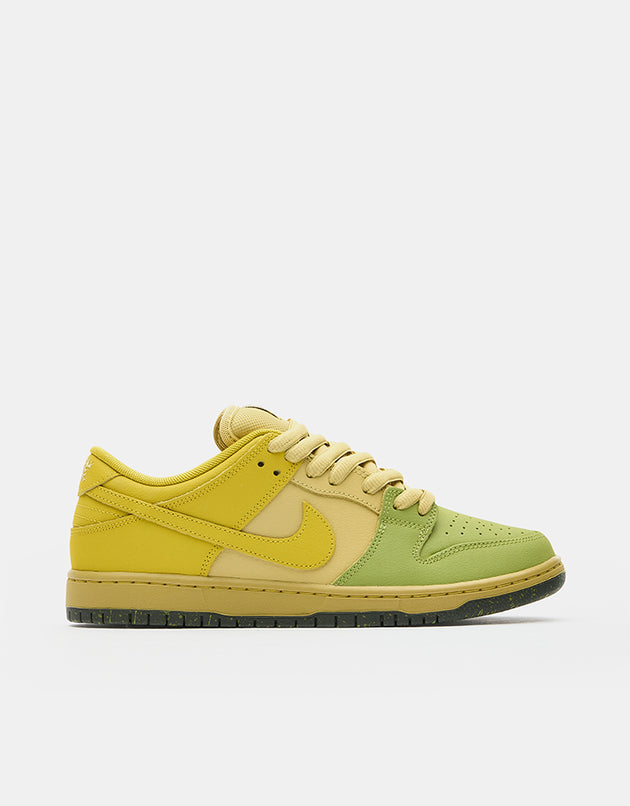 Nike SB Dunk Low Pro Skate Shoes - Saffron Quartz/Saffron Quartz-Pear