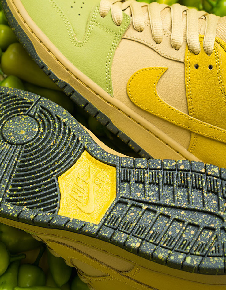 Nike SB Dunk Low Pro Skate Shoes - Saffron Quartz/Saffron Quartz-Pear