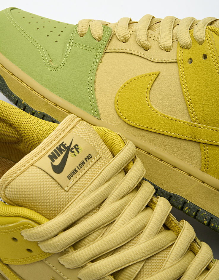 Nike SB Dunk Low Pro Skate Shoes - Saffron Quartz/Saffron Quartz-Pear