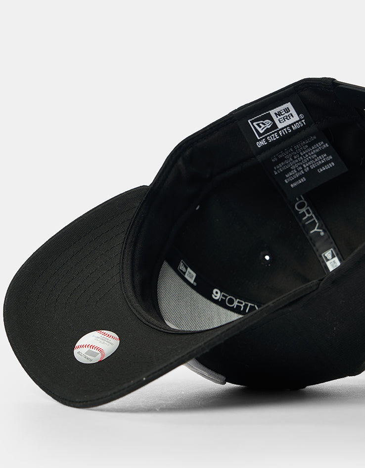 New Era New York Yankees 9FORTY® M Crown Snapback Cap - Black
