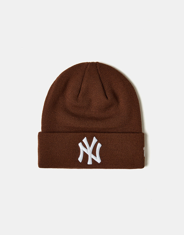 New Era New York Yankees League Essential Beanie - Deep Auburn