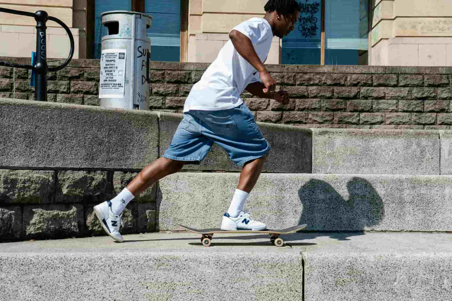 【HOCKEY】 SHATTER REFLECTIVE TEE GREY Hockey Skateboards Shatter Reflective Tee - Ice Grey