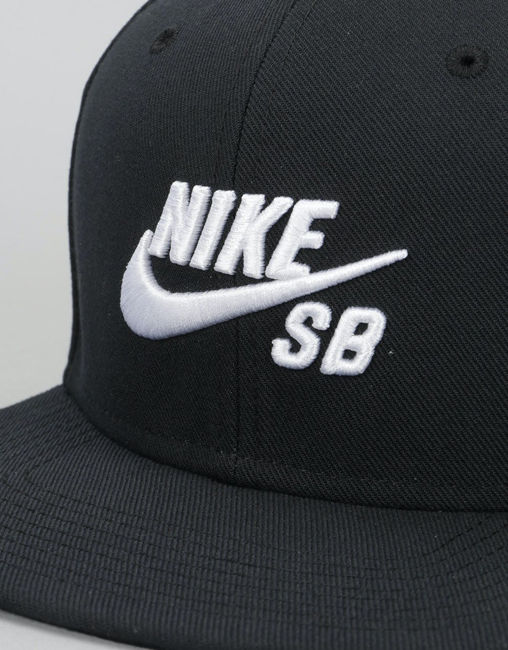 Nike SB Icon Snapback Cap - Black/White (Black)