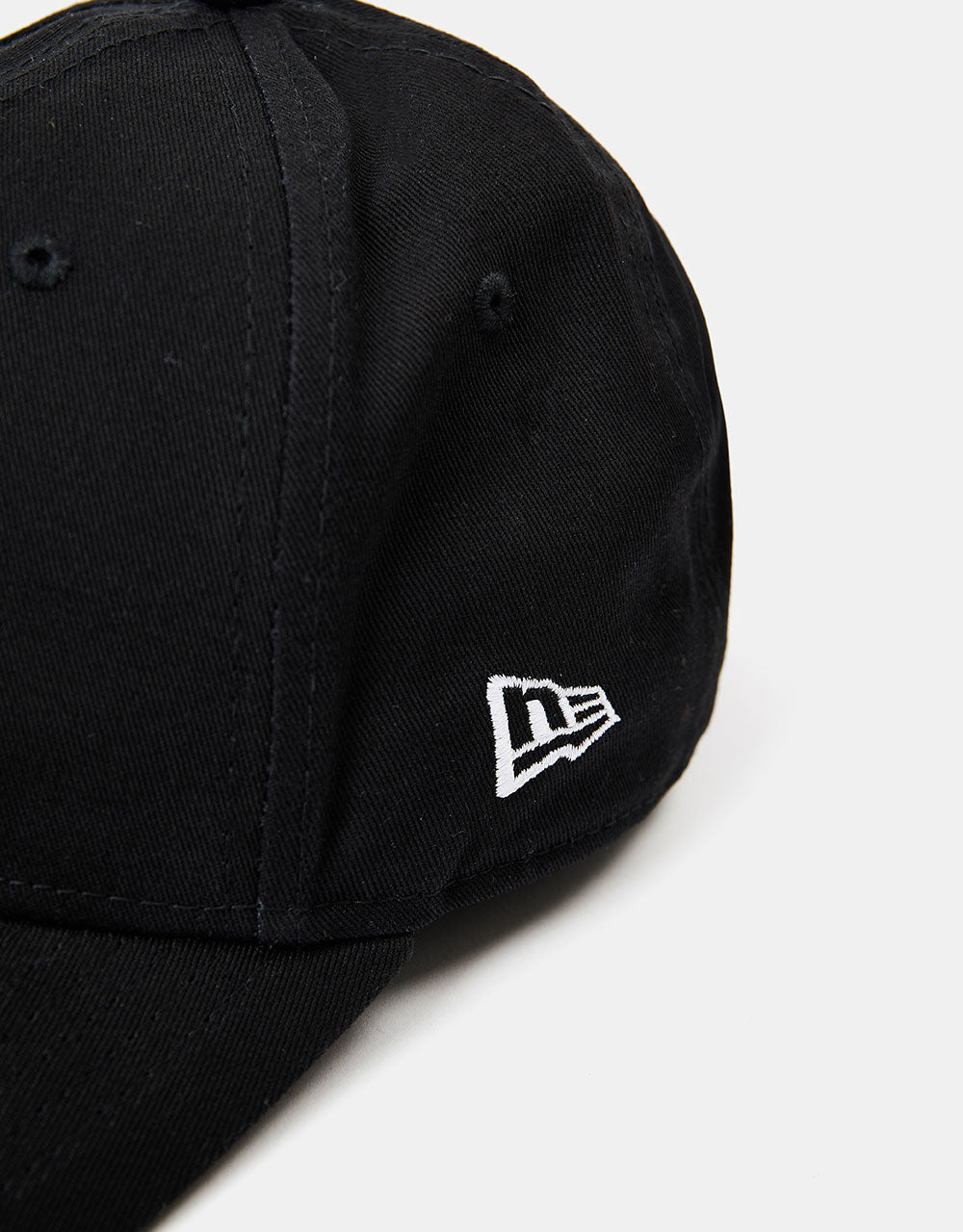 New Era 9Forty Flag Collection Cap - Black/White