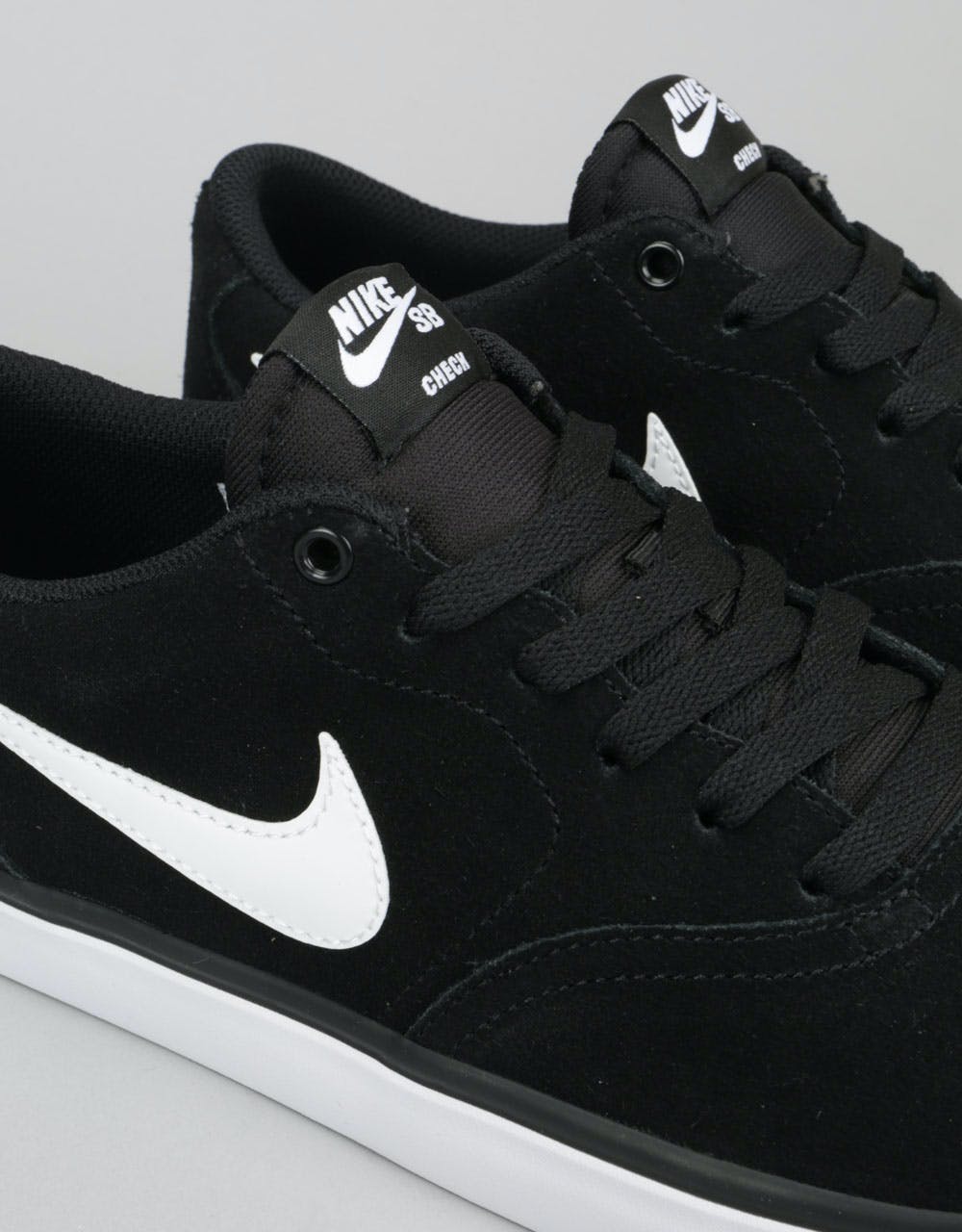 Nike SB Check Solarsoft Skate Shoes - Black/White