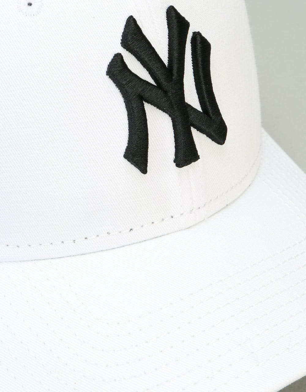 New Era 9Forty MLB New York Yankees Cap - White/Black