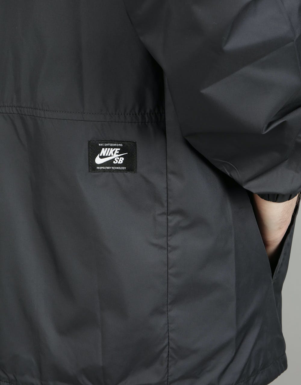 Nike SB Shield Coaches Jacket - Black/Cool Grey