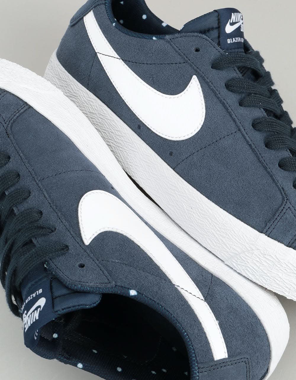 Nike SB Blazer Low Skate Shoes - Obsidian/White-Gum Light Brown-White