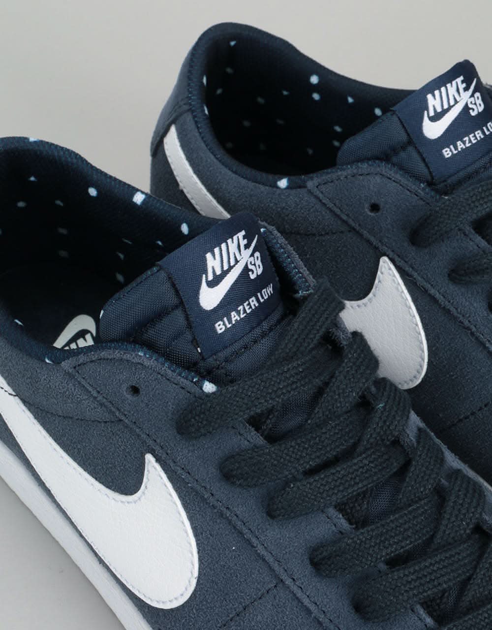 Nike SB Blazer Low Skate Shoes - Obsidian/White-Gum Light Brown-White