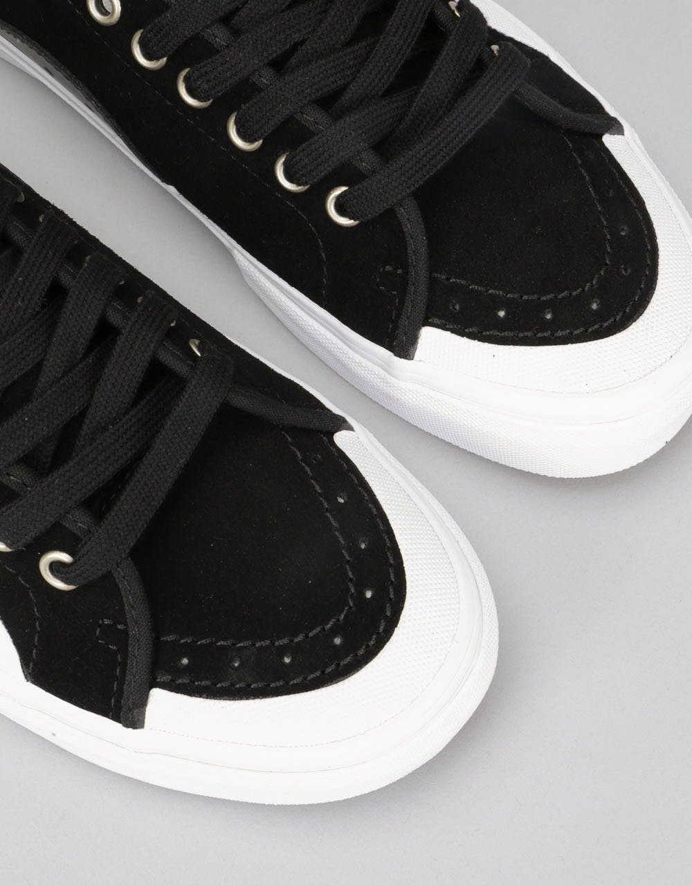 Vans AV Classic Skate Shoes - (Rubber) Black/White