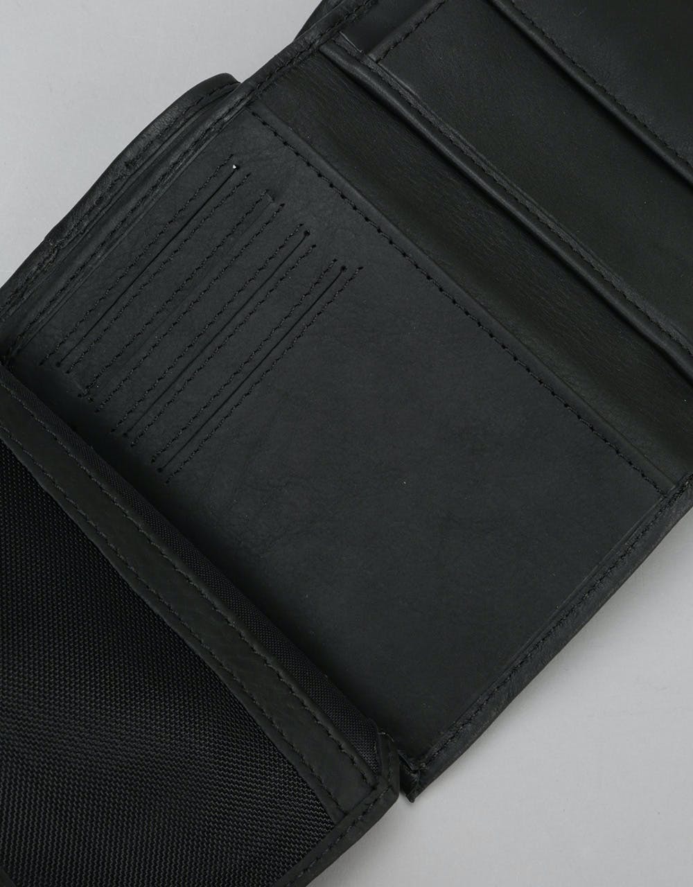 Levis Vintage Two Horse Vertical Leather Coin Wallet - Regular Black