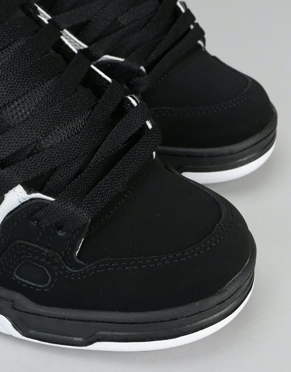 DVS Commanche Skate Shoes - Black/White Nubuck