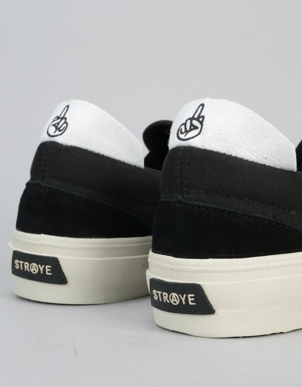 Straye Ventura Slip-On Skate Shoes - Black/Bone Suede
