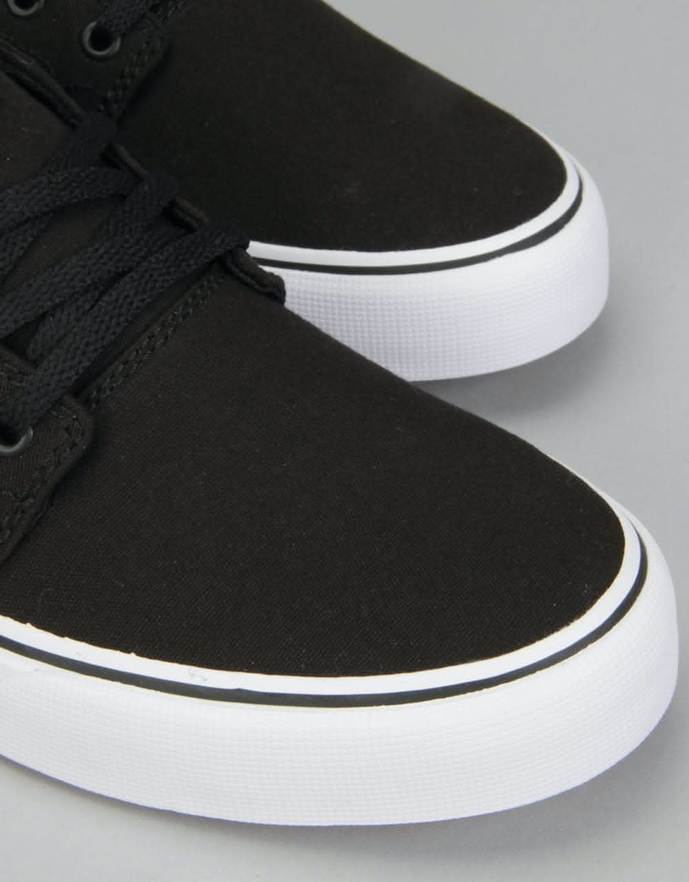 DC Trase TX Skate Shoes - Black/White