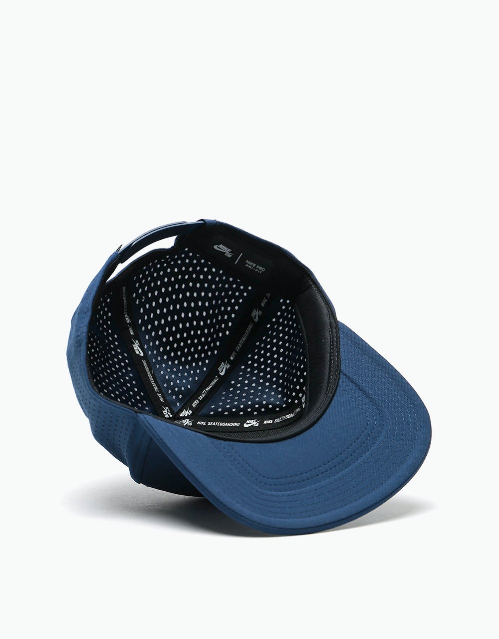 Nike SB Aerobill Pro 2.0 Snapback Cap - Midnight Navy/University Red