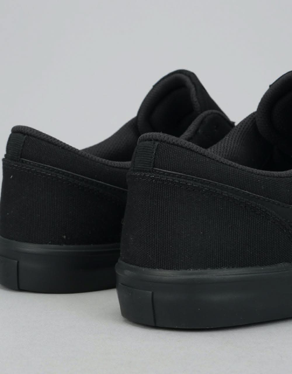 Nike SB Solarsoft Portmore II Skate Shoes - Black/Black