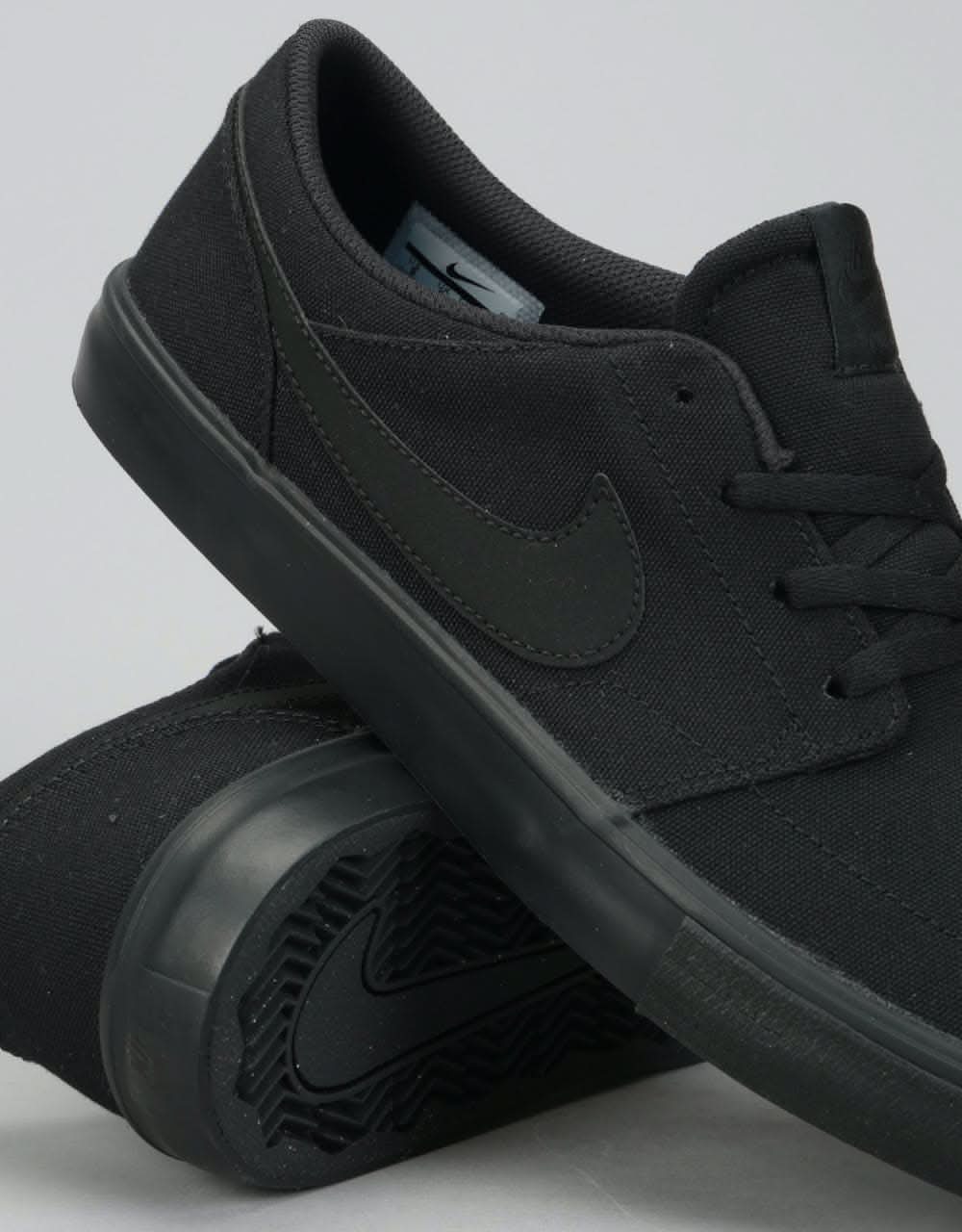 Nike SB Solarsoft Portmore II Skate Shoes - Black/Black