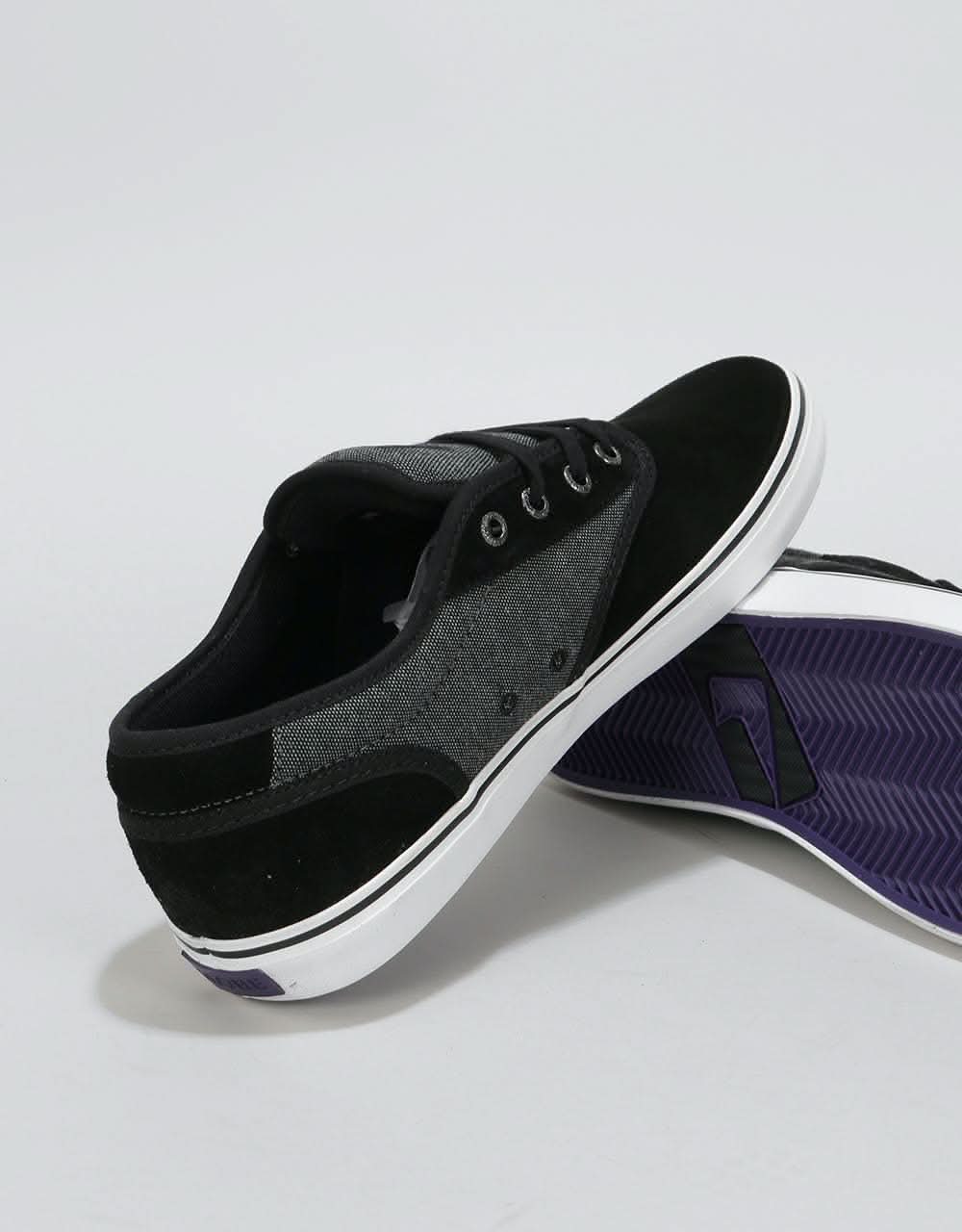 Globe Motley Skate Shoes - Black Chambray/White