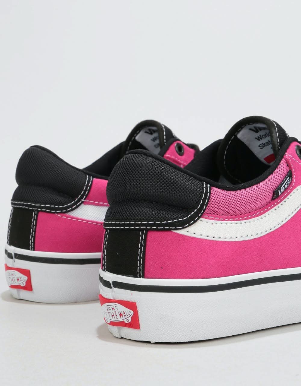 Vans TNT AP Skate Shoes - Black/Magenta/White