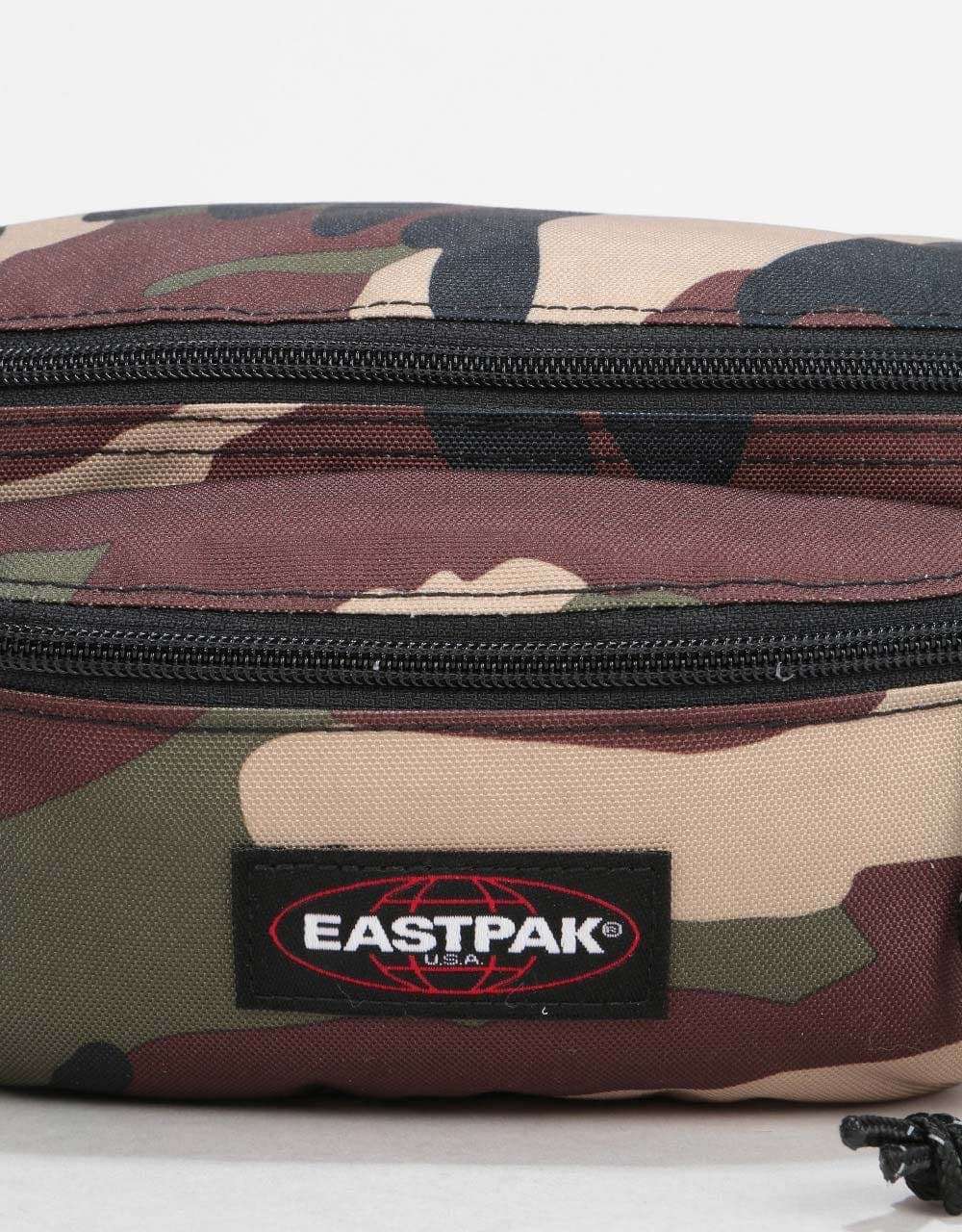 Eastpak Doggy Cross Body Bag - Camo