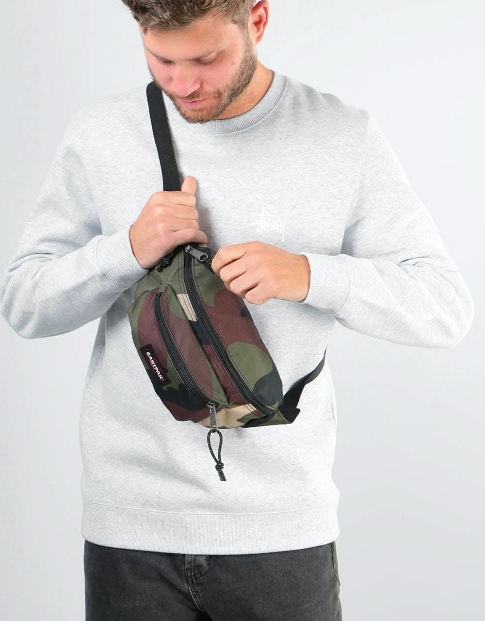 Eastpak Doggy Cross Body Bag - Camo