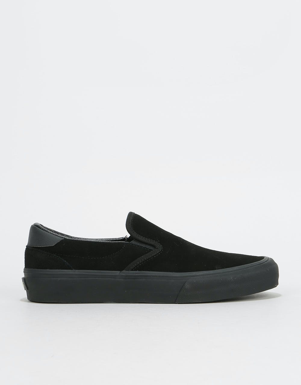 Straye Ventura Slip-On Skate Shoes - Black/Black Suede