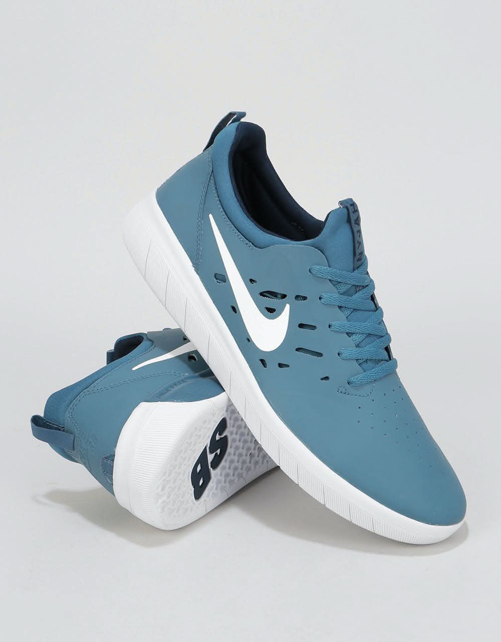Nike SB Nyjah Free Skate Shoes - Thunderstorm/White-Obsidian
