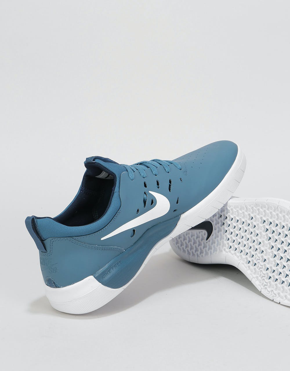 Nike SB Nyjah Free Skate Shoes - Thunderstorm/White-Obsidian