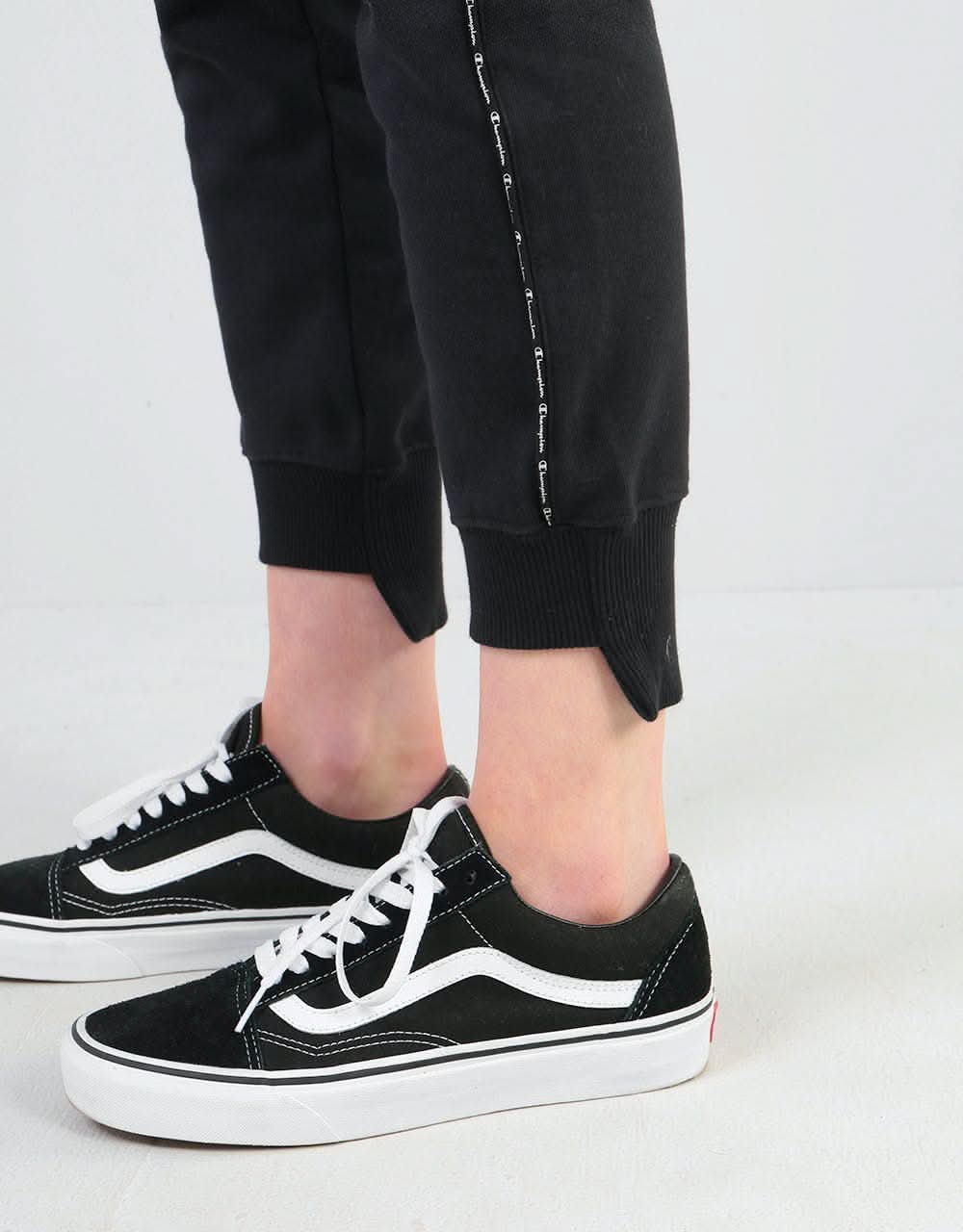 Champion Womens Ev.O Sweatpants - NBK