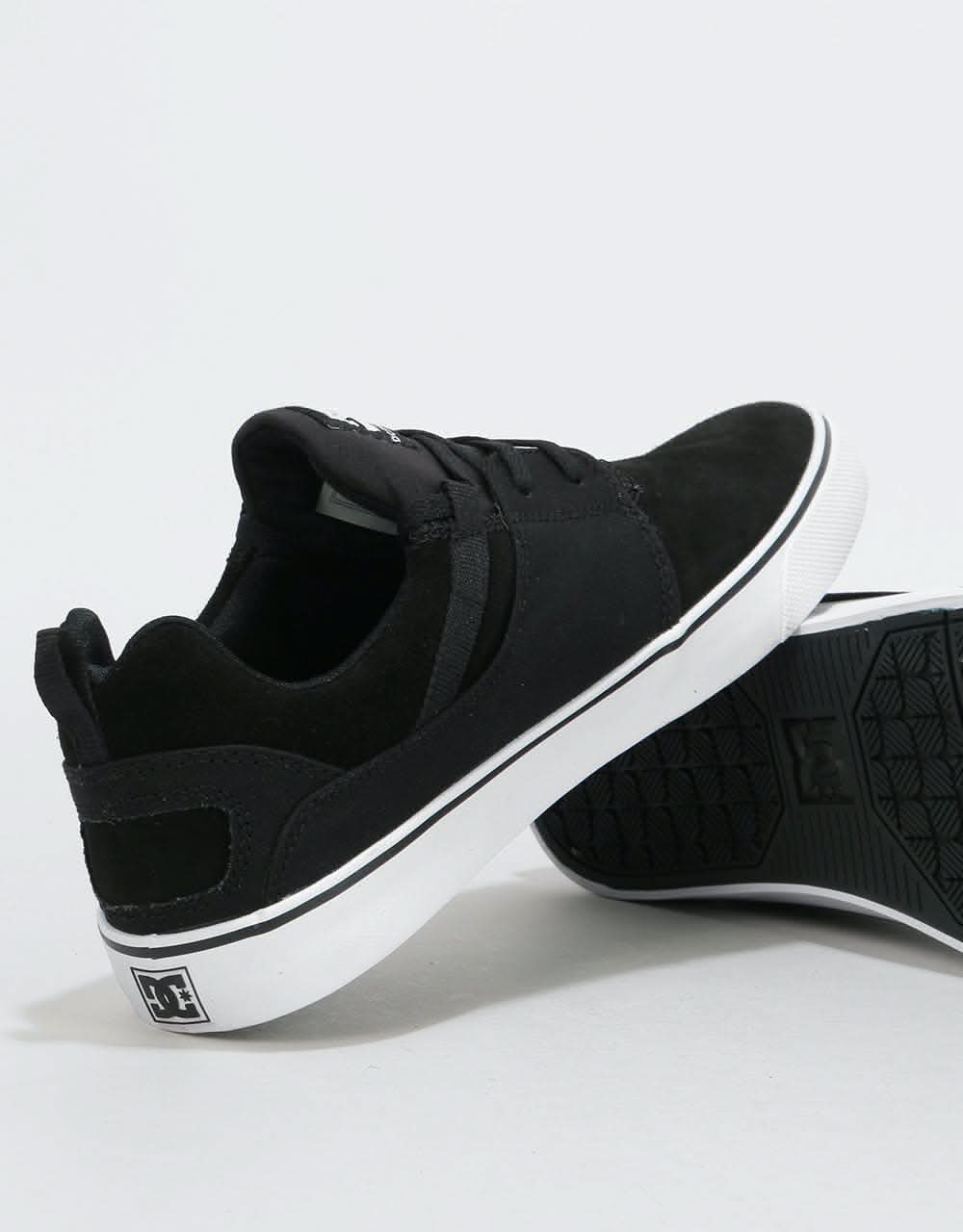 DC Heathrow Vulc Skate Shoes - Black/White