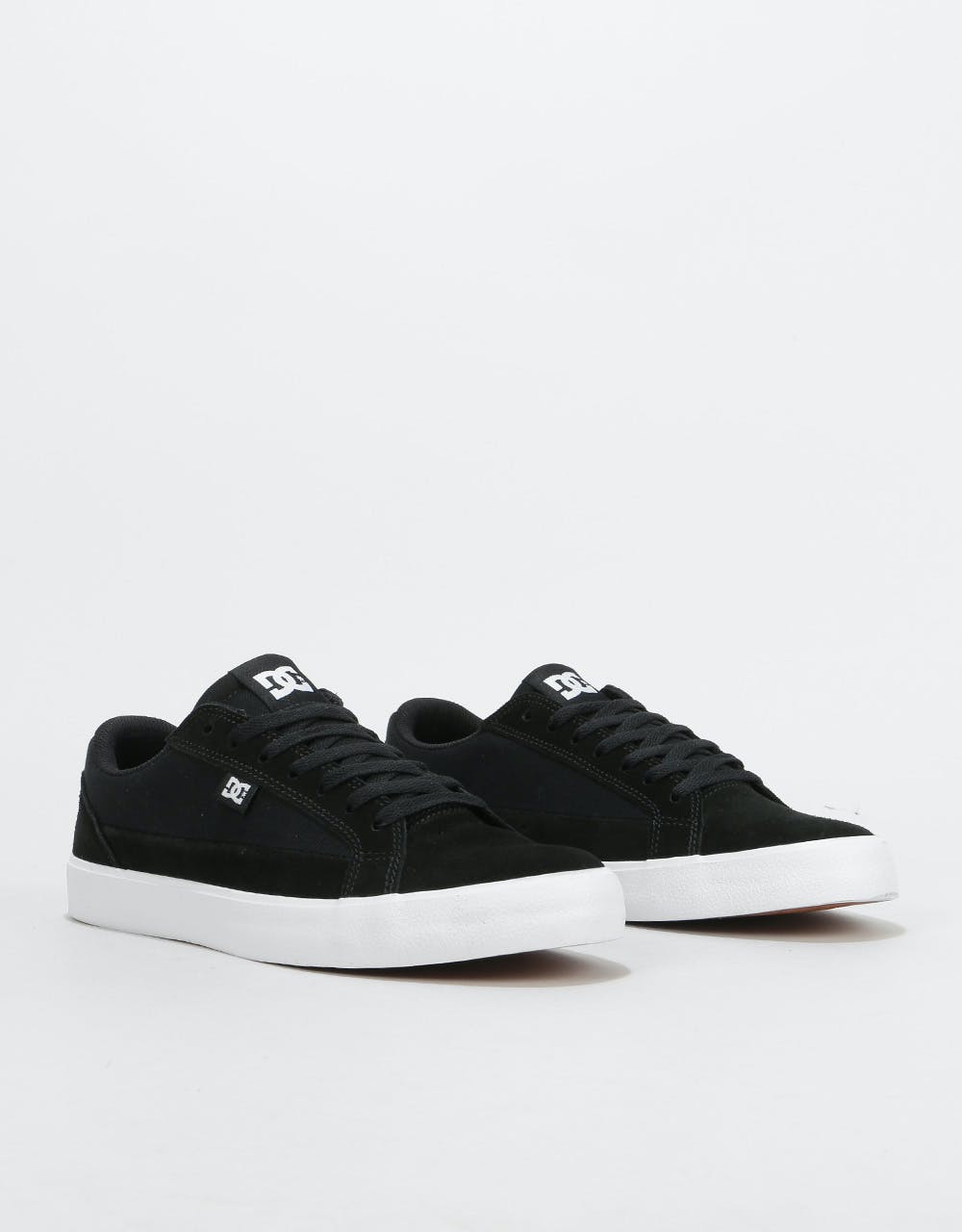 DC Lynnfield Skate Shoes - Black/White