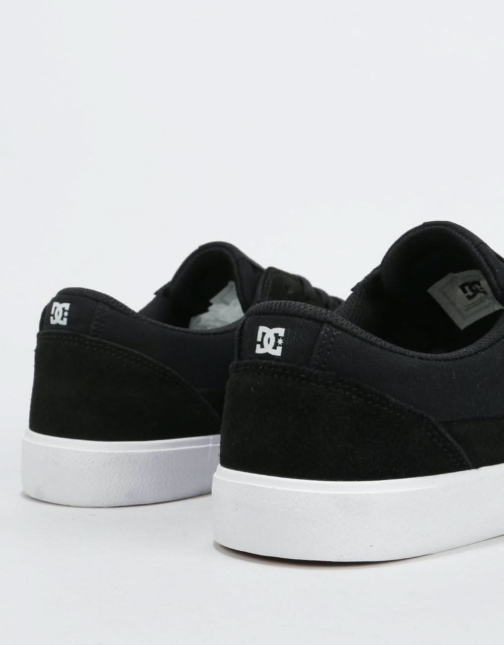 DC Lynnfield Skate Shoes - Black/White