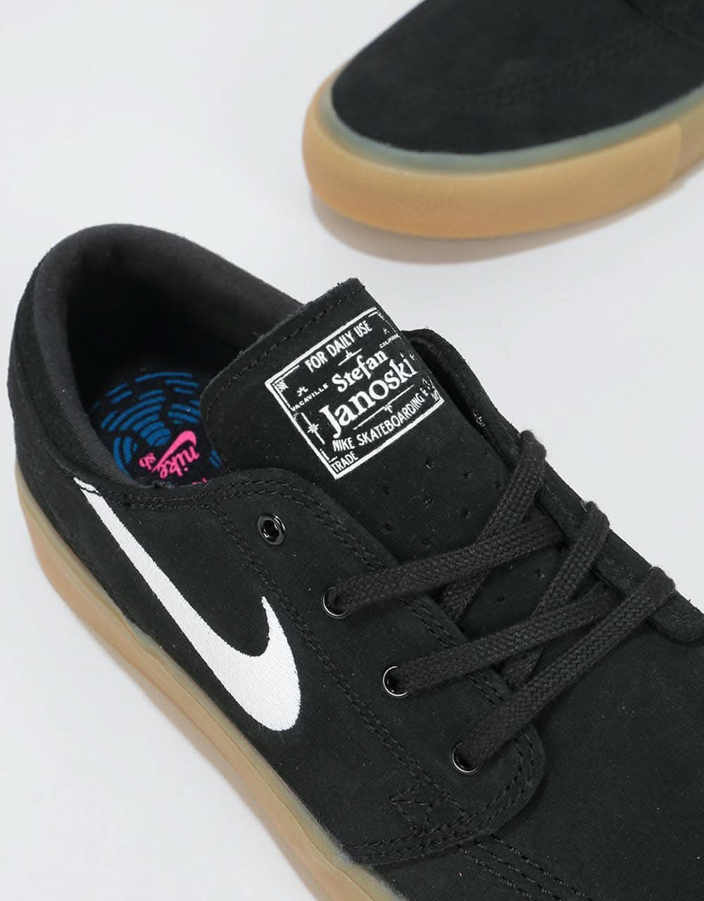 Nike SB Zoom Janoski RM Skate Shoes - Black/White-Gum Light Brown