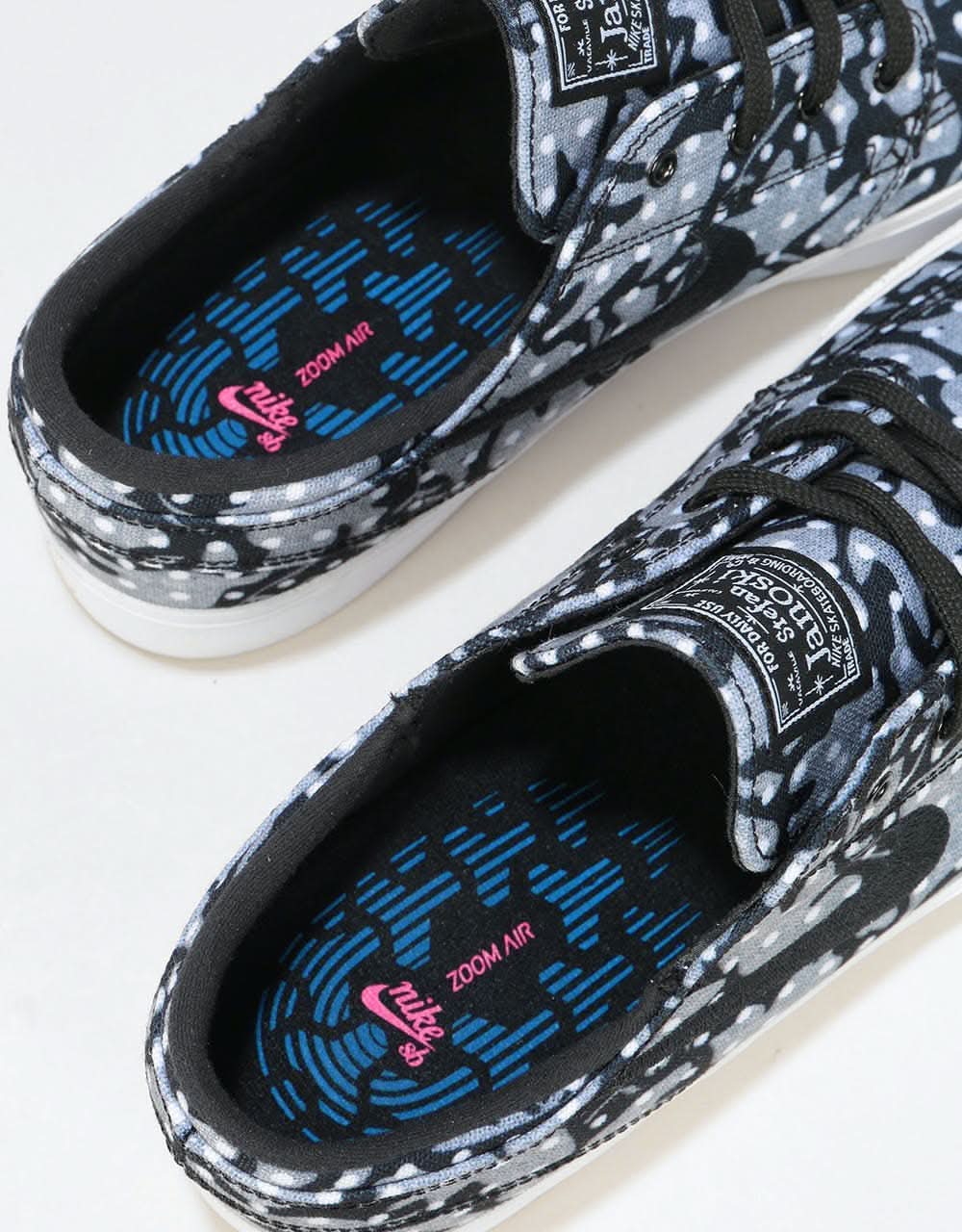 Nike SB Zoom Janoski RM Canvas Skate Shoes - Black/White-Vast Grey-Gum