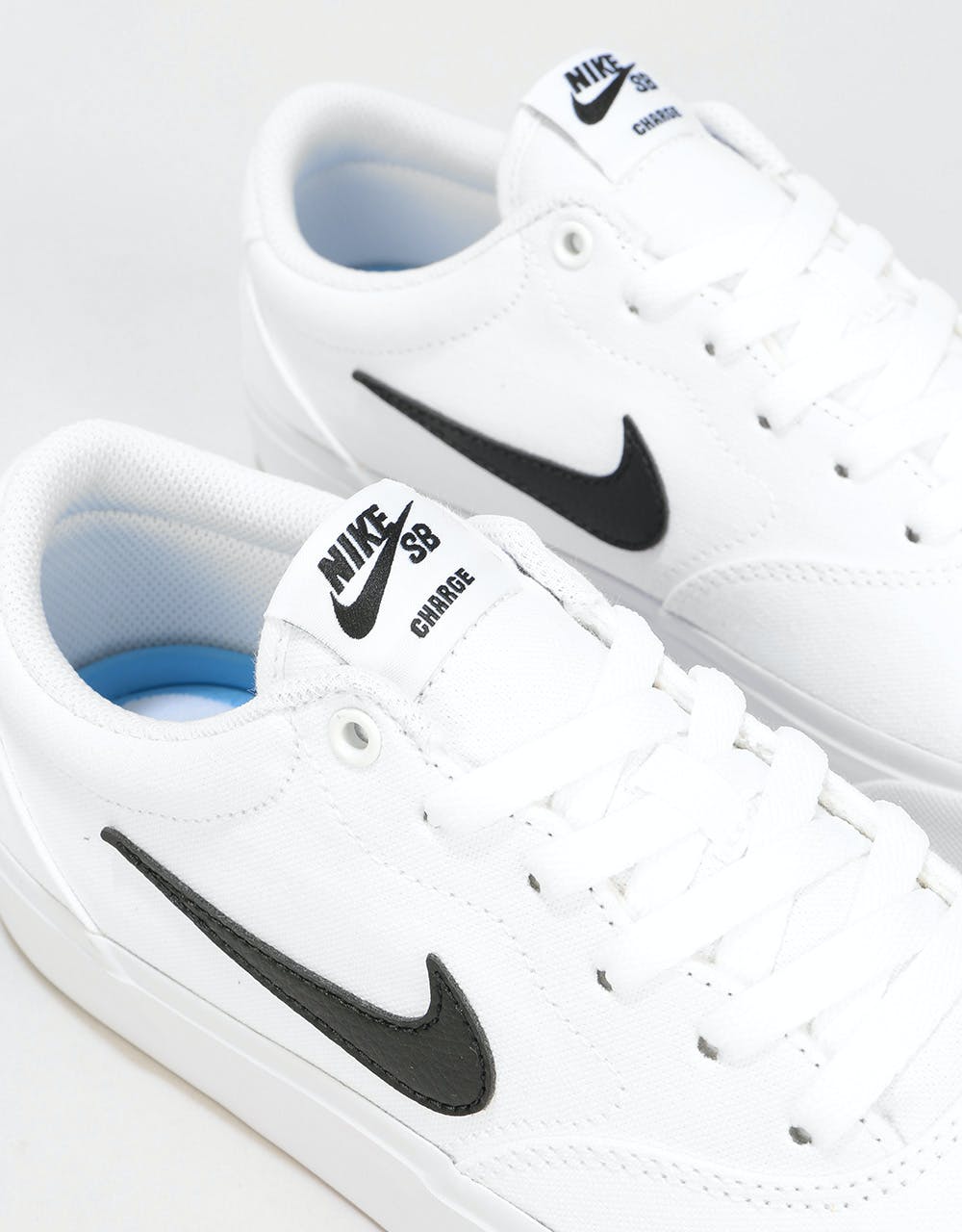 Nike SB Charge SLR Skate Shoes - White/Black-White-Gum Light Brown