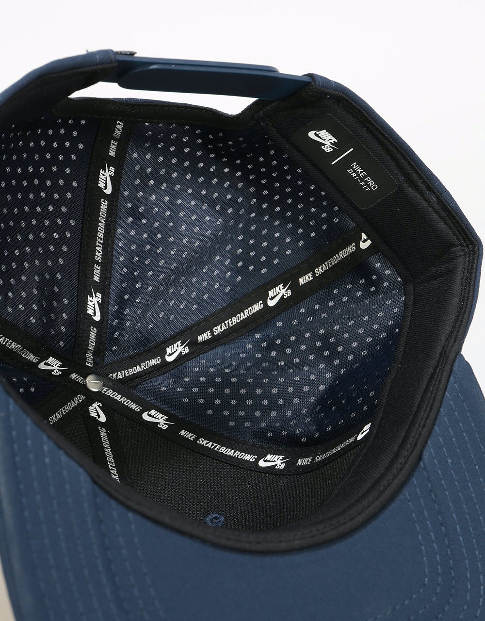 Nike SB Aerobill Pro 2.0 Snapback Cap - Obsidian/Cabana