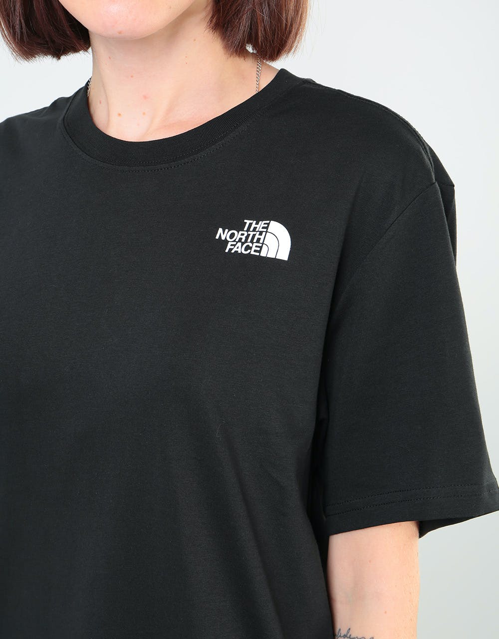 The North Face Womens S/S Redbox Oversized T-Shirt - TNF Black