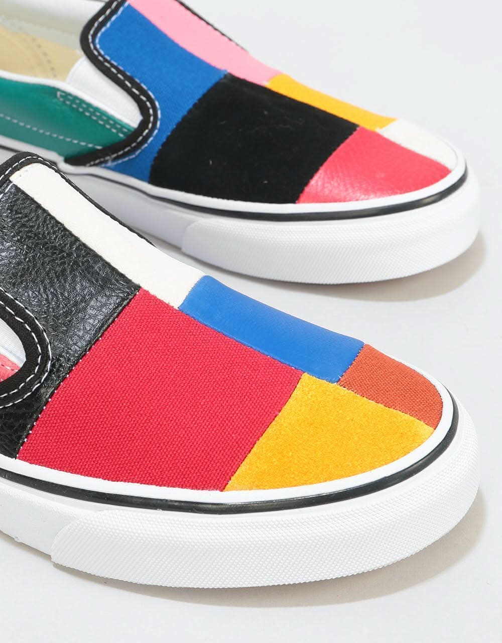 Vans Classic Slip-On Womens Trainers - (Patchwork) Multi/True White
